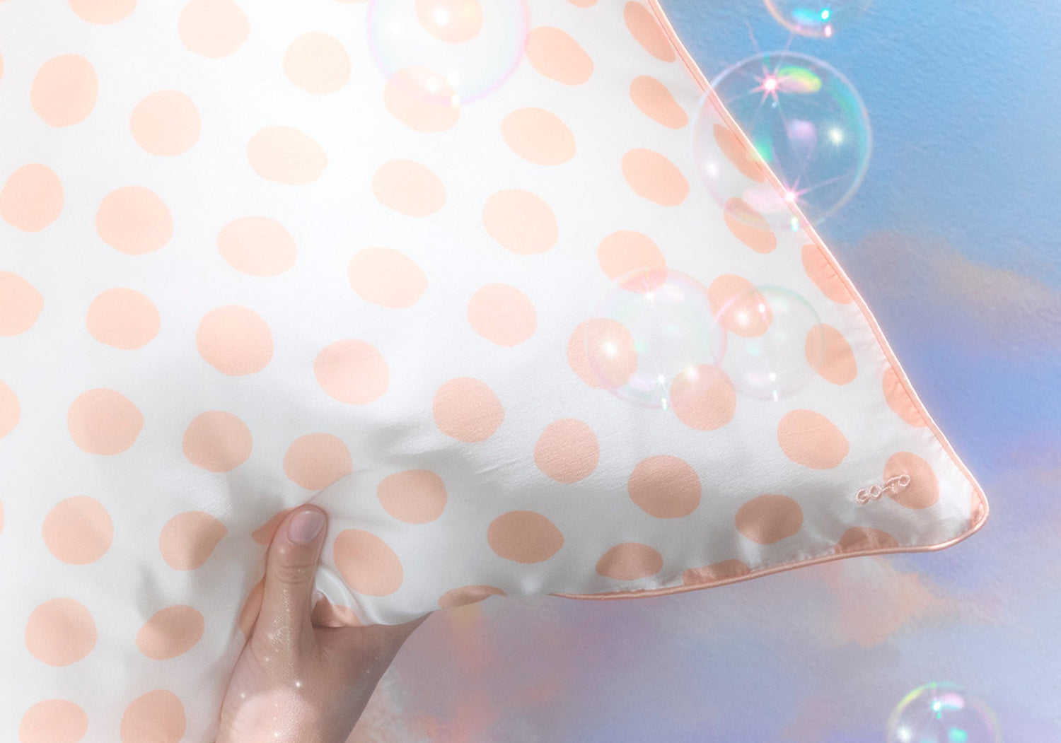 Why I Use A Silk Pillowcase